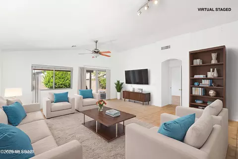 2851 W Medallion Dr, Tucson, AZ 85741