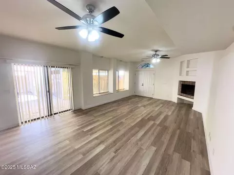 Living - 4317 E Old Mill Rd, Tucson, AZ 85712 photo 4 of 5