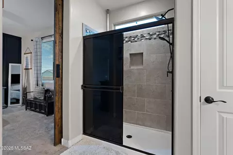 Bath - 14233 E Hub Dr, Vail, AZ 85641 photo 1 of 4