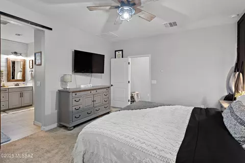 Bedroom - 14233 E Hub Dr, Vail, AZ 85641 photo 6 of 12