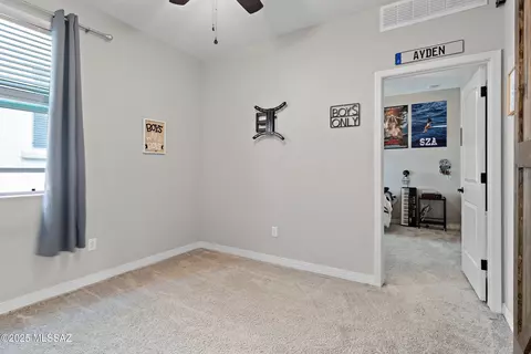 Bedroom - 14233 E Hub Dr, Vail, AZ 85641 photo 10 of 12