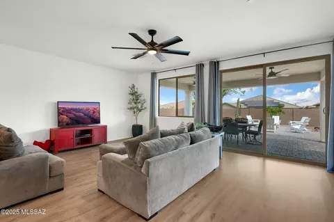 14239 E Axle Dr, Vail, AZ 85641 photo 3