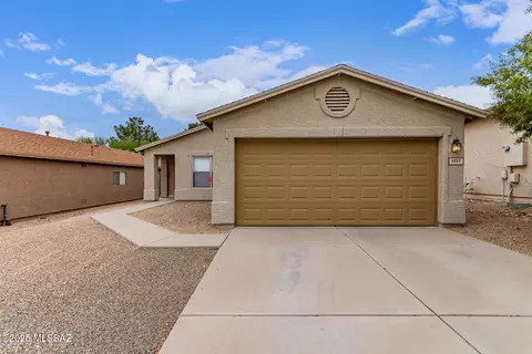 9887 E Wash Oasis Pl, Tucson, AZ 85748