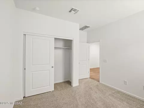 10414 E Silver Fox Dr, Tucson, AZ 85748 photo 8