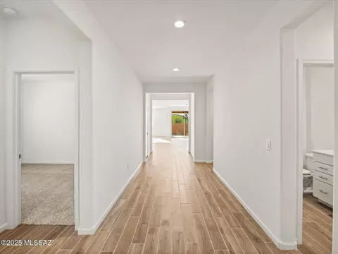 10414 E Silver Fox Dr, Tucson, AZ 85748 photo 6