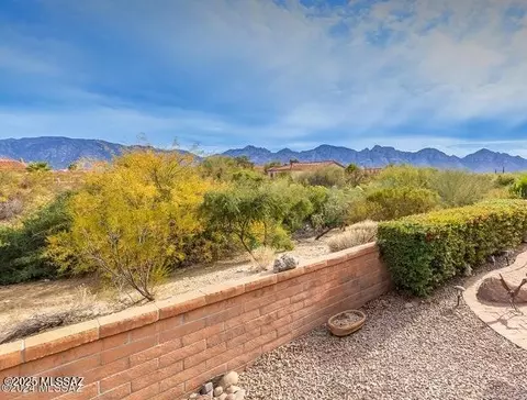 14044 N Willow Bend Dr, Oro Valley, AZ 85755