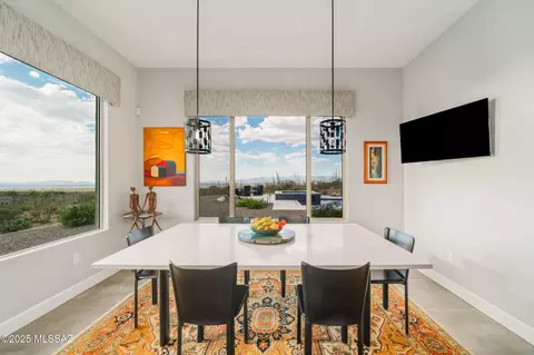 Dining - 10465 E Ocotillo Rim Trl, Vail, AZ 85641 photo 2 of 3