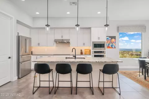 Kitchen - 10465 E Ocotillo Rim Trl, Vail, AZ 85641 photo 2 of 5
