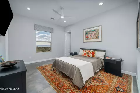 Bedroom - 10465 E Ocotillo Rim Trl, Vail, AZ 85641 photo 3 of 6