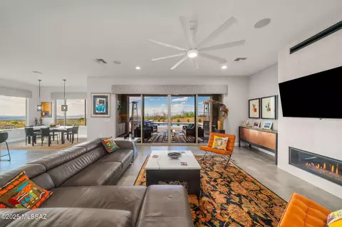 Living - 10465 E Ocotillo Rim Trl, Vail, AZ 85641 photo 1 of 3