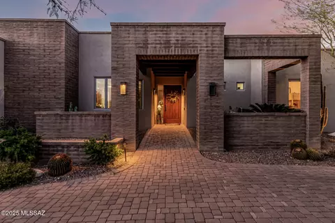7211 E Desert Moon Loop, Tucson, AZ 85750 photo 4