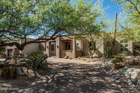 7211 E Desert Moon Loop, Tucson, AZ 85750 photo 5