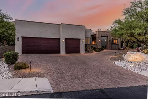 7211 E Desert Moon Loop, Tucson, AZ 85750 photo 2
