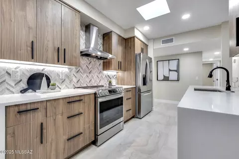 5530 N Camino Arenosa, Tucson, AZ 85718