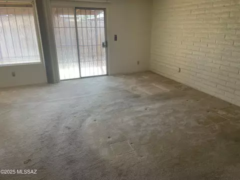 7754 E Kenyon Dr, Tucson, AZ 85710 photo 7