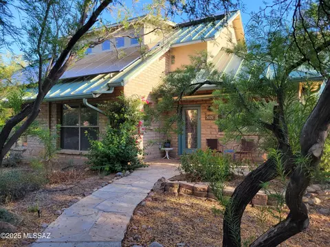 3025 N Gaia Pl, Tucson, AZ 85745