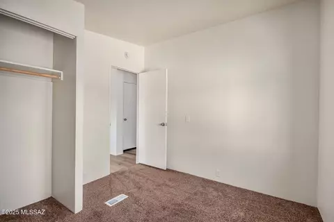 13700 E Lipps Ln, Vail, AZ 85641 photo 17