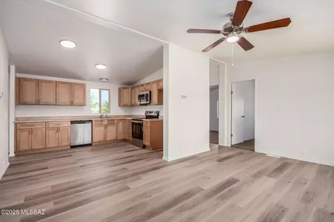 13700 E Lipps Ln, Vail, AZ 85641 photo 8