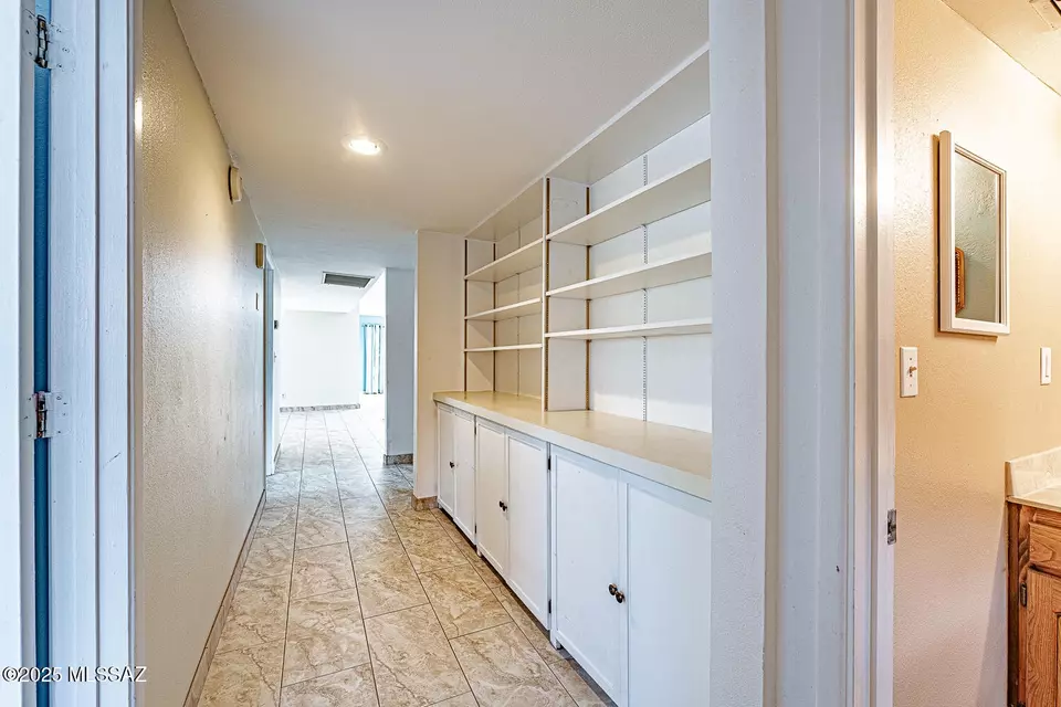 Entry Way - 121 W Paseo Recortado, Green Valley, AZ 85614 photo 4 of 4