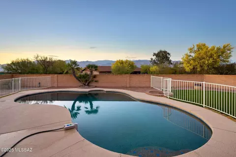 10161 E 5th St, Tucson, AZ 85748