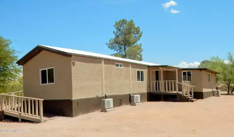 7256 N Ellexson Dr, Tucson, AZ 85743