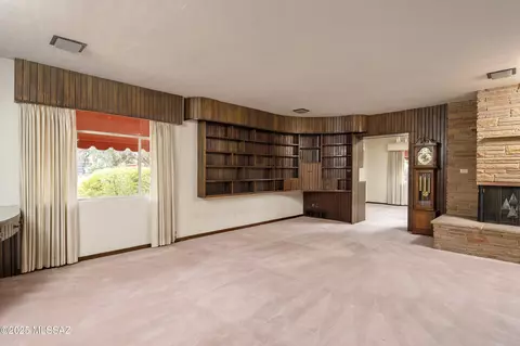 2001 E Conner Stra, Tucson, AZ 85719 photo 4