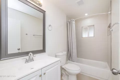 Bath - 3714 E 24th St, Tucson, AZ 85713 photo 1 of 3