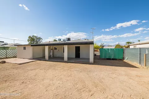 Exterior - 3714 E 24th St, Tucson, AZ 85713 photo 3 of 6