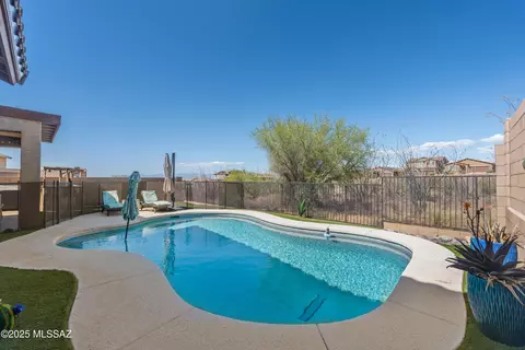 17303 S Nicholas Falls Dr, Vail, AZ 85641