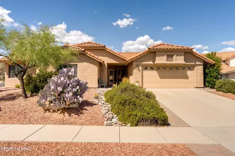 1090 W Eagle Landing Pl, Oro Valley, AZ 85737
