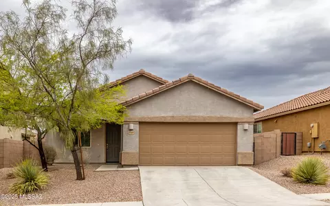 7547 S Mountain Star Dr, Tucson, AZ 85757