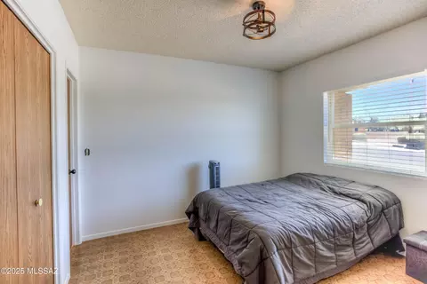 7857 E Baker St, Tucson, AZ 85710 photo 7