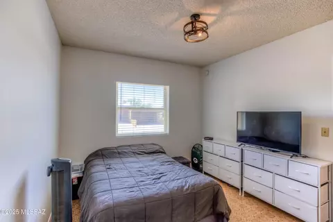 7857 E Baker St, Tucson, AZ 85710 photo 8