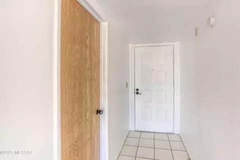 7857 E Baker St, Tucson, AZ 85710 photo 6
