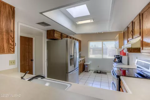 7857 E Baker St, Tucson, AZ 85710 photo 10