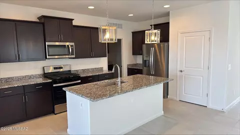 6818 E Via Del Cantillo, Tucson, AZ 85756