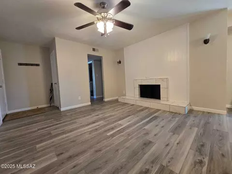 1620 N Wilmot Rd UNIT F227, Tucson, AZ 85712