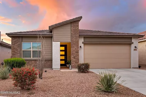 10790 W Whitehall Dr, Marana, AZ 85653