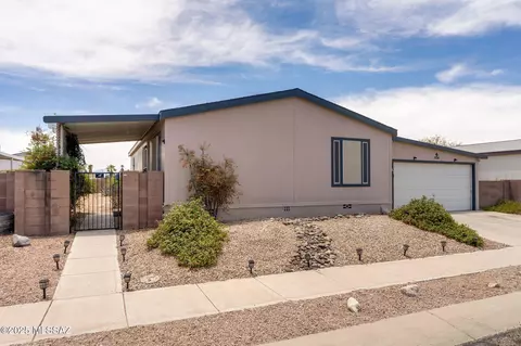 6124 E House Rock Ln, Tucson, AZ 85756