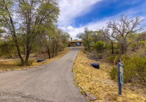 315 W Oak Hills Dr, Oracle, AZ 85623