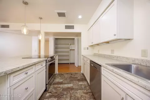 Kitchen - 9846 E 2nd St, Tucson, AZ 85748 photo 7 of 7