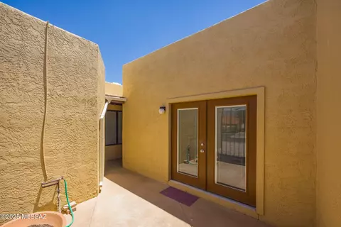 Exterior - 9846 E 2nd St, Tucson, AZ 85748 photo 4 of 5