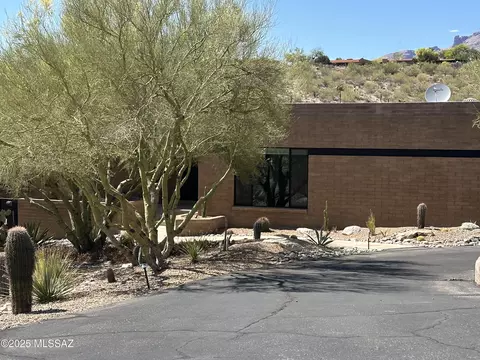 5039 N Post Trl, Tucson, AZ 85750