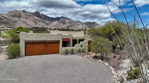 7020 N Chaparral Ave, Tucson, AZ 85718