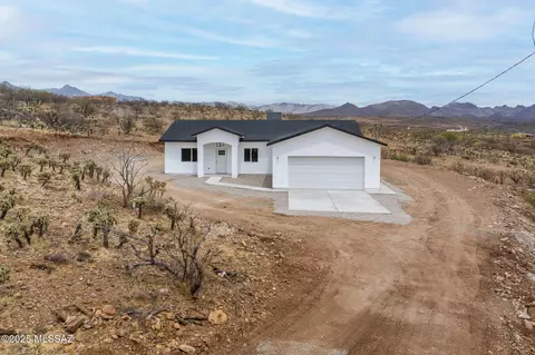 1895 Roma Ct, Rio Rico, AZ 85648