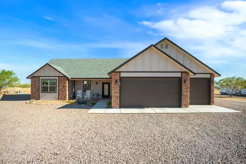 5291 E Jenny Dr, Hereford, AZ 85615