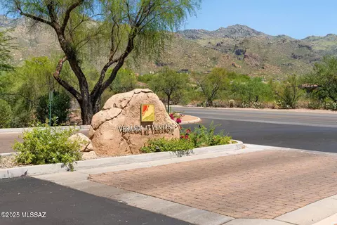 5751 N Kolb Rd #40101, Tucson, AZ 85750