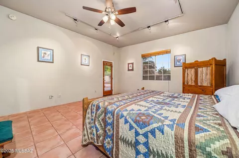 Bedroom - 550 E Squirrel Tail Dr, Tucson, AZ 85704 photo 2 of 5