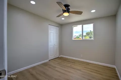 8281 E 18th St E, Tucson, AZ 85710 photo 18