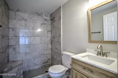 8281 E 18th St E, Tucson, AZ 85710 photo 21